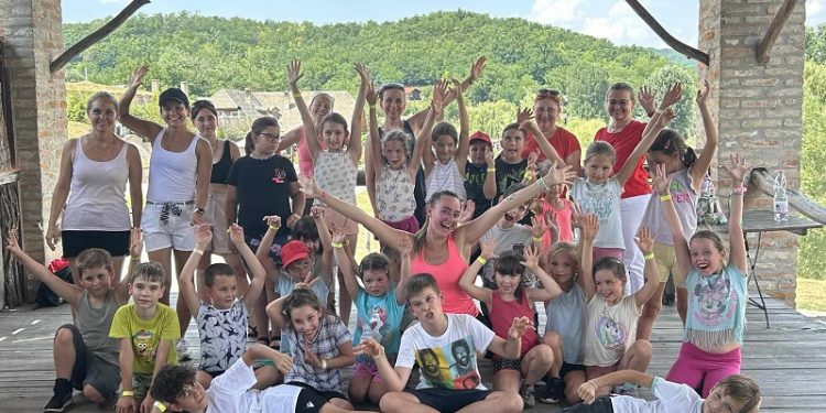 Három turnusban szervezett Egészségkaland-tábort az EFI Szekszárd a kórházi dolgozók gyermekeinek