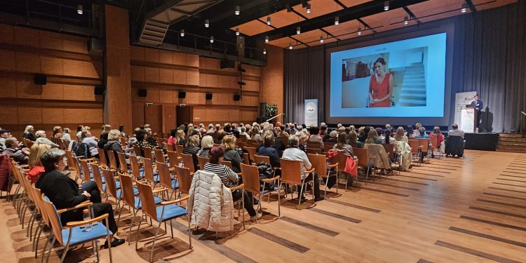 Nemzetközi szintre lépett a „Nők egészsége” konferenciával, a VI. Szekszárdi Hypertonia Napok